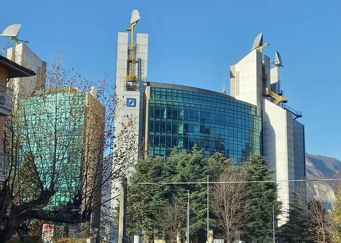 Meridian House Lecco